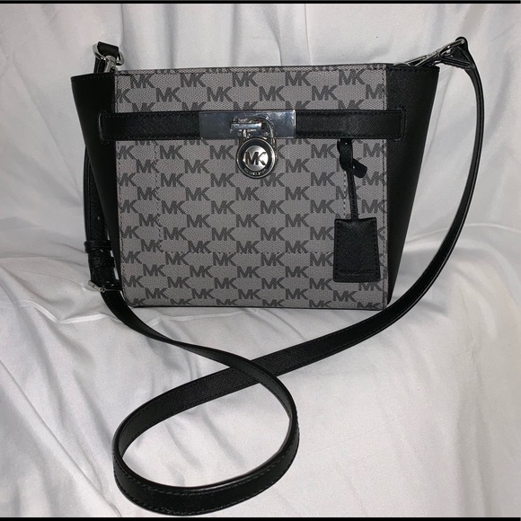 MICHAEL Michael Kors Handbags - MICHAEL KORS SHOULDER BAG NWOT